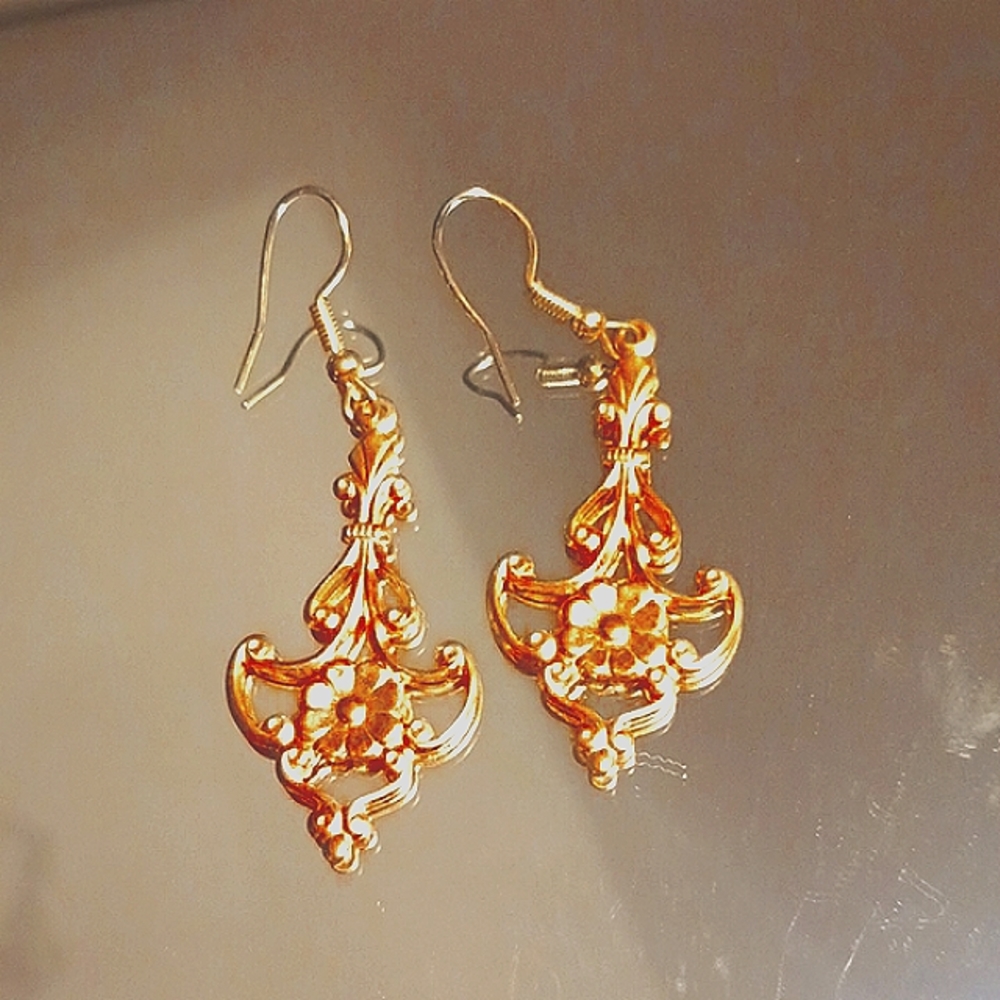 Fleur-de-lis Earrings